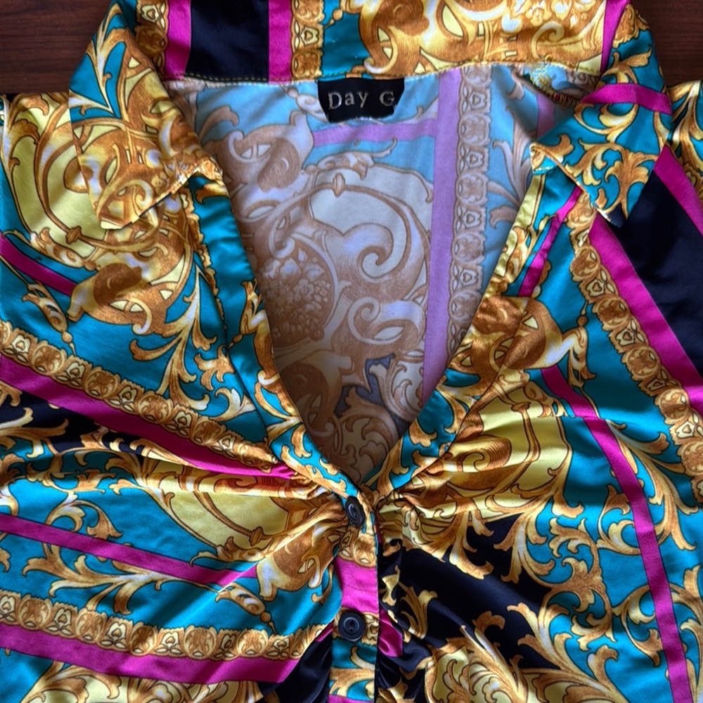 Vibrant Multicolor Ruched Top - Picture 2 of 5
